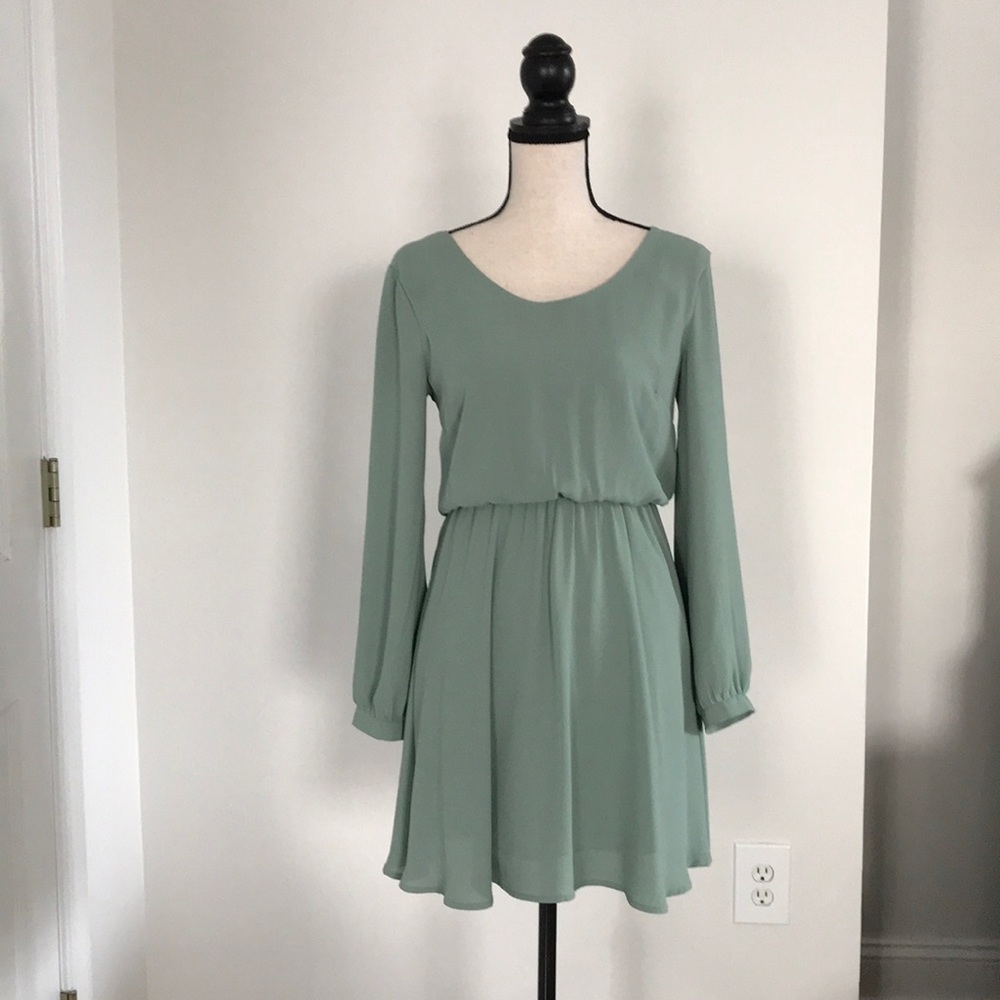 Long sleeve mint dress